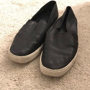 VINCE slip on shoes